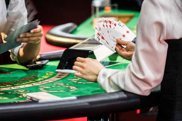 Live dealer baccarat draw schedule and interface